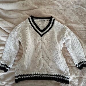 Zara Women's V-Neck Sweater - Cream and Black